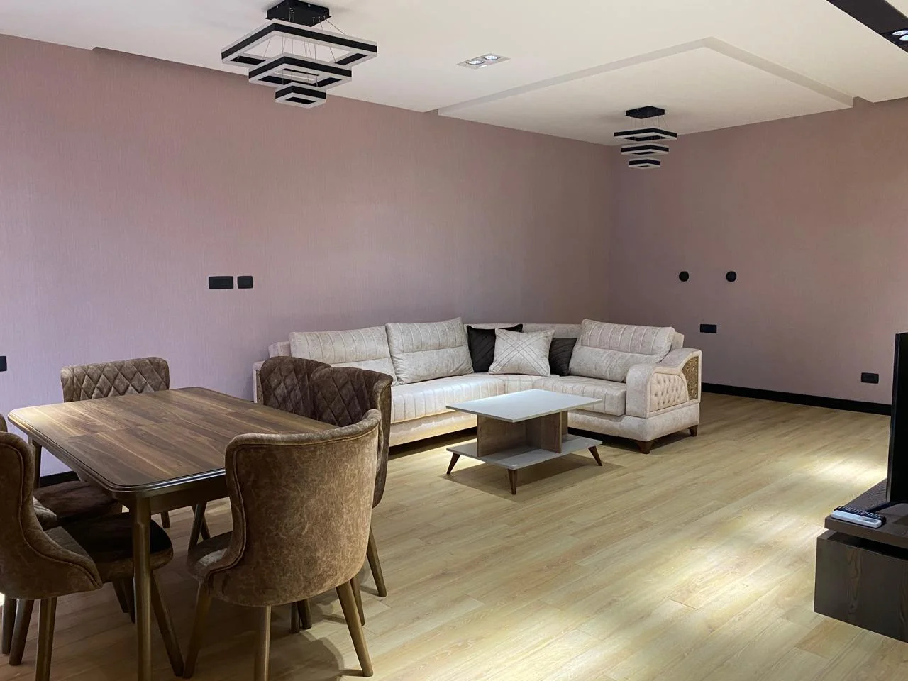Kirayə 2 otaqlı Mənzil 110 m² Nəsimi r. – şəkil 5