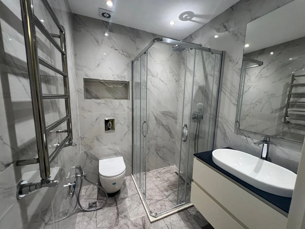 Kirayə 3 otaqlı Mənzil 85 m² Nərimanov r. Bakmil m. – şəkil 14