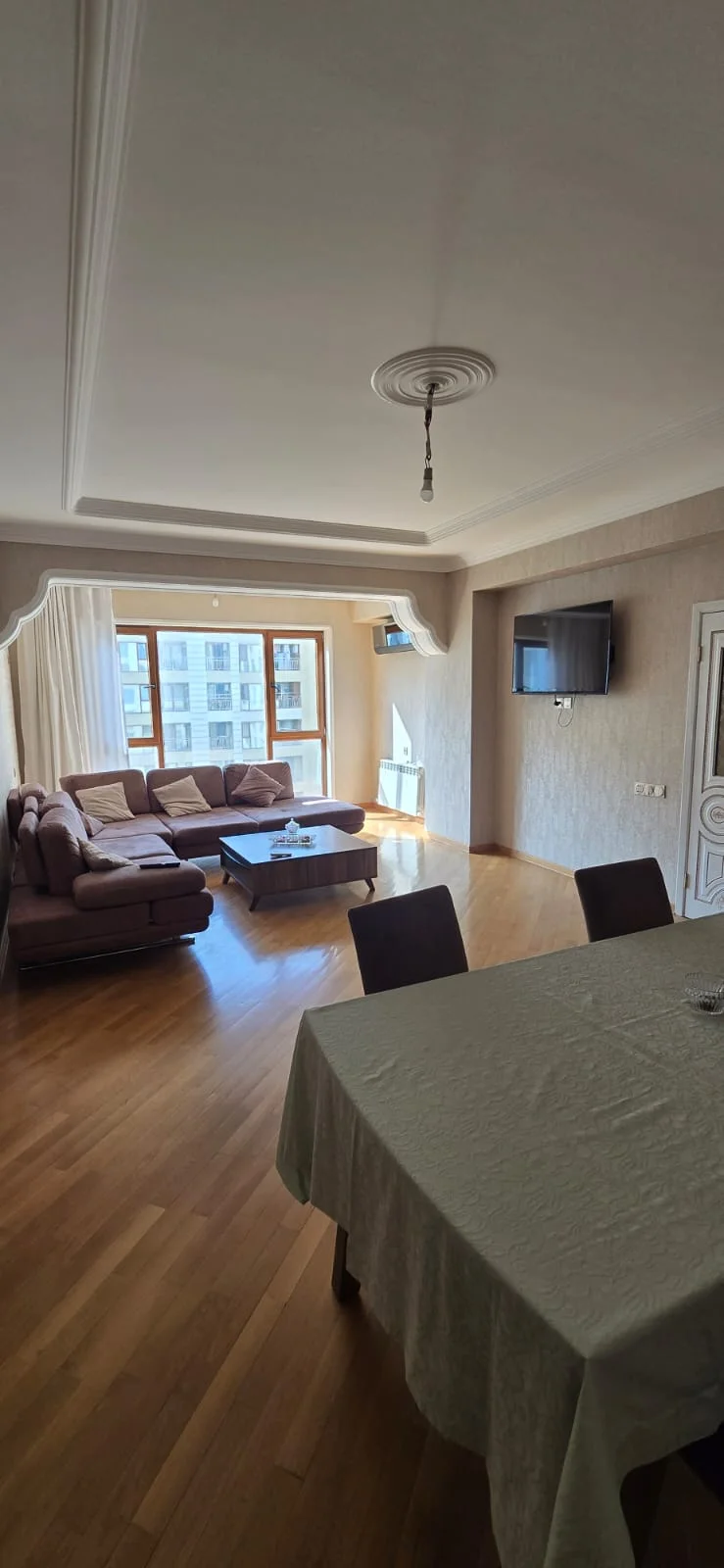 Kirayə 2 otaqlı Mənzil 95 m² Xətai r. – şəkil 3