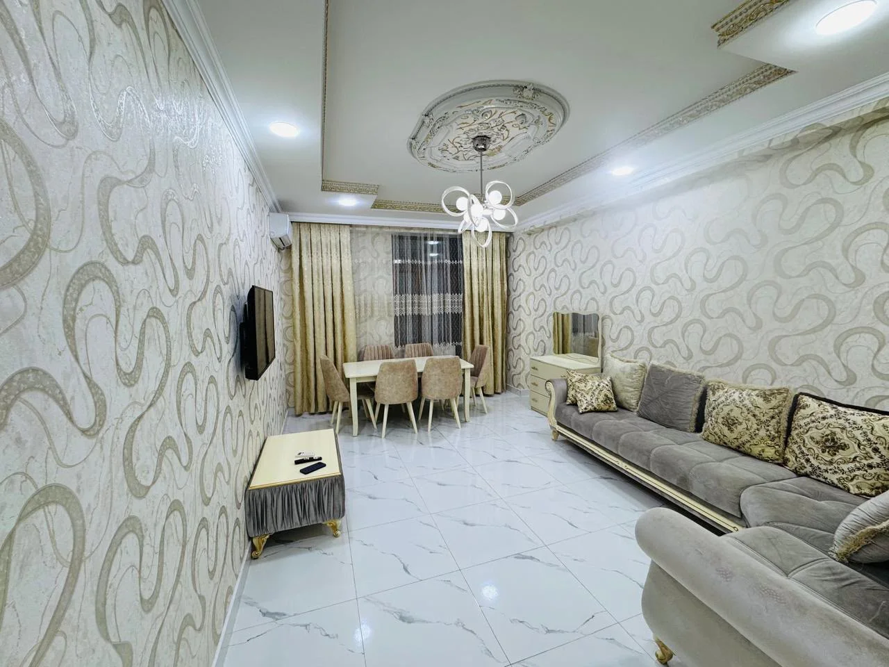 Kiralık 2 odalı Daire 100 m² Nəsimi ilçesi – şəkil 1