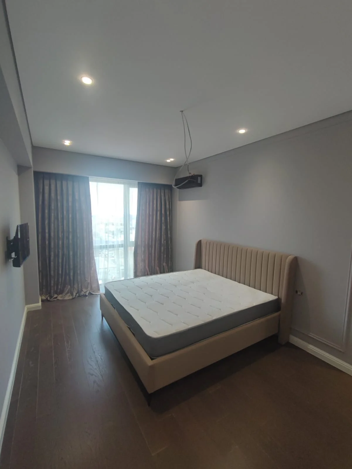 Kirayə 4 otaqlı Mənzil 129 m² Nərimanov r. – şəkil 5