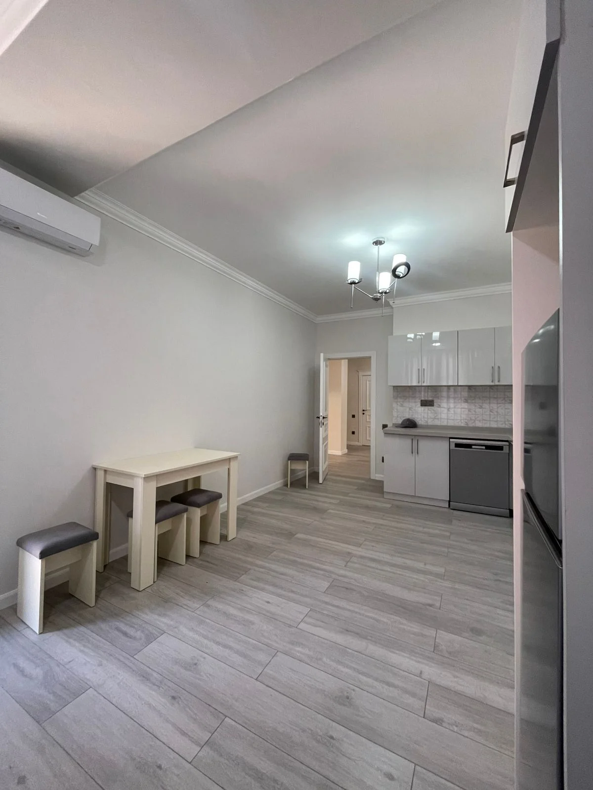 Kirayə 4 otaqlı Mənzil 155 m² Nəsimi r. – şəkil 9