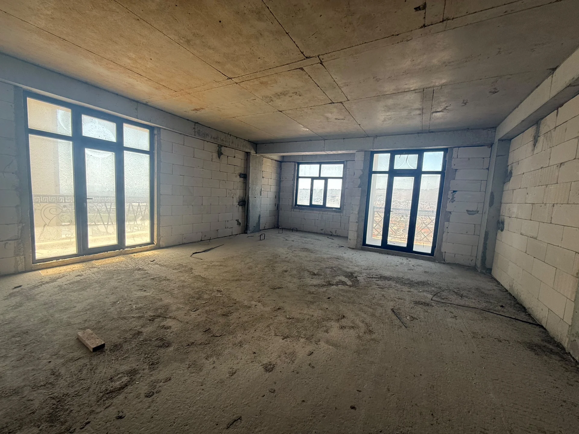 Satılır 4 otaqlı Mənzil 178.1 m² Səbail r. – şəkil 6